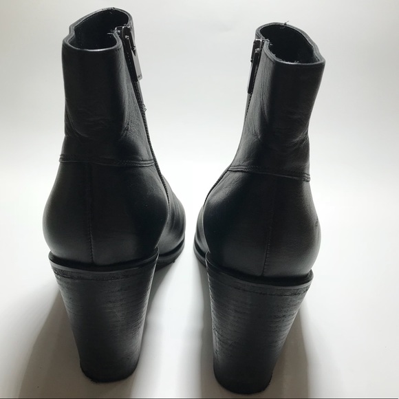 VINCE Ennis Black Leather pointed toe bootie 9.5 M - Picture 5 of 8